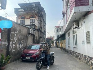 bán đất trung tâm kiêu kỵ 55m2 ngõ ô tô tránh, kinh doanh, giá 5.6 tỷ