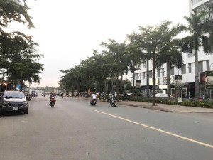 đầu tư đất nền quận 2 ngay kdt cát lái - quận 2 giá từ 80 triệu / m2 sổ hồng công chứng ngay