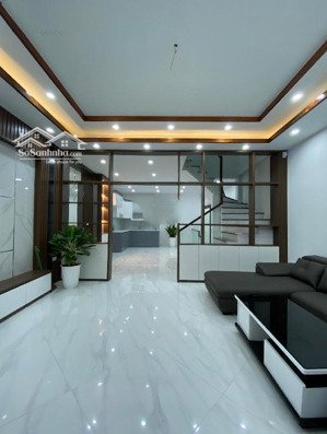 cho thuê nhà phân lô thái hà - thái thịnh, dt 65m2 x 5 tầng, mặt tiền 5m, 2 ô tô tránh. giá 25tr/th