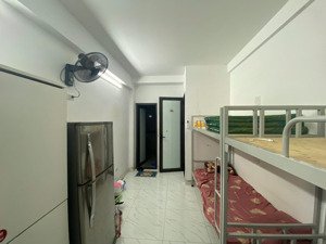 bán nhà ngọc khánh- vừa ở vừa kinh doanh -44m -6 tầng - mặt tiền 5.8m giá chào 12.5 tỷ 