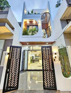 1 tỷ 9 nhà đẹp giá tốt chỉ cần xách vali vào ở!