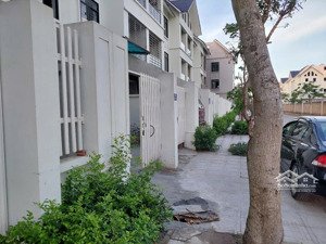 chính chủ bán nhà biệt thự liền kề ô19, lô d43 kđt geleximco - mt 6m, tiềm năng đầu tư cao