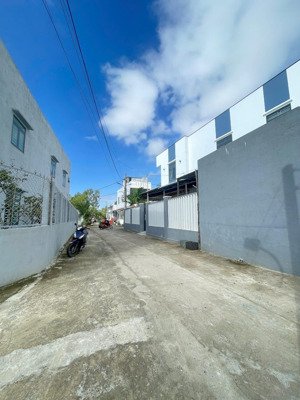 bán nhanh nhà gác lửng sát đường lưu quang vũ, gần chợ & làng đại học