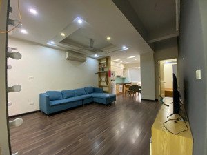 cho thuê căn hộ 2 pn tòa hh1 view thành phố, dt 67m2, full nội thất, nhà đã sửa mới, 8tr/tháng