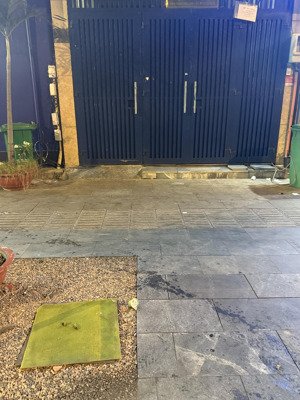 cho thuê mặt bằng đường c12 p 13 tân bình. giá 3 triệu