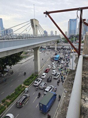 siêu phẩm ;nhà mặt phố cầu giấy-kinh doanh đỉnh -dt 95m x 5 tầng -full nội thất -tc 63 tỷ