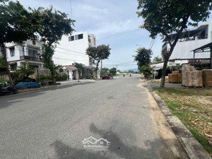 bán đất mặt tiền 10.5m nguyễn xí, trung tâm liên chiểu, đà nẵng. giá tốt. liên hệ my 