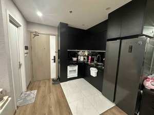 cực chất, căn hộ trẻ trung, hiện đại, đầy đủ máy rửa bát, máy sấy, máy lọc nước 10tr miễn pdv