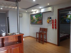 bán gấp căn hộ 125 hoàng ngân 75m2 thiết kế 2 phòng ngủ 2 vệ sinh giá hơn 5 tỷ