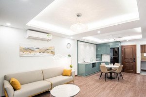 cho thuê căn hộ 2n1k 2wc trung tâm hoàn kiếm