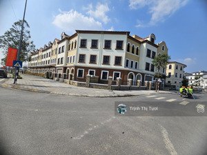 cho thuê biệt thự góc 680m2, mặt đường đôi view hồ kđt nam an khánh