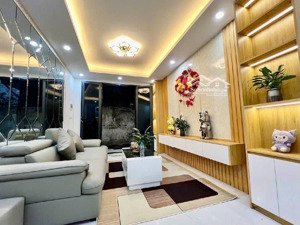 nhà 5 tầng ngọc khánh, ba đình ngõ thoáng rộng, nhà dân xây - 37m2, 4p ngủ full nội thất, về ở ngay