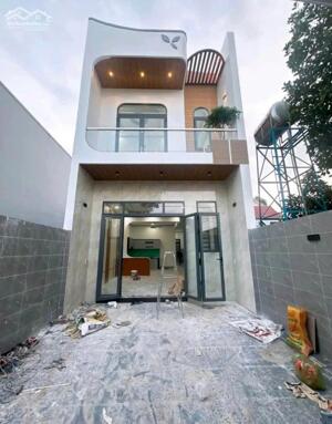 NHÀ LẦU XINH CHỈ 600 TRIỆU NGAY TRUNG TÂM PHƯỜNG