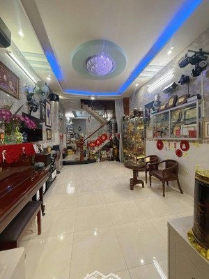 bán nhà mặt tiền lê văn phan - 125m2 - ngang gần 5m - ngay phú thọ hoà - thu nhập 45tr -giá 15,6 tỷ