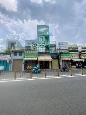 mặt tiền hậu giang kinh doanh nhộn nhịp bán gấp hạ giá-4 tầng btct chắc chắc dọn vào ở ngay