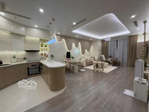 cho thuê gấp căn hộ 130m2, 2pn, giá: 17 triệu tại royal city, lh: 
