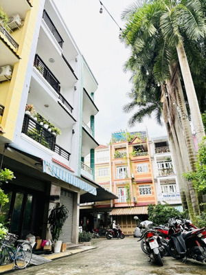 khu vip - nguyễn hữu tiến - dt: 5 x 14m - 1 trệt, 3 lầu - tặng full nt - công viên trước nhà