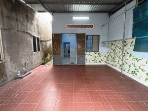 hóc môn nhà c4 100m2 sổ hồng riêng đường 8m, giá 3.99 tỷ