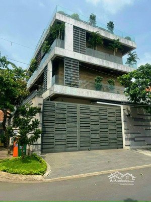 cần bán biệt thự hầm 4 tầng đường cao đức lân an phú quận 2. dt: 10x20m gía chỉ 45 tỷ