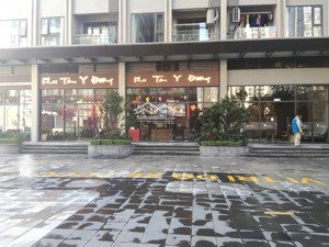 cho thuê shop chân đế khu đô thị vinhomes smart city 150000 cư dân