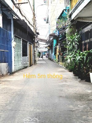5.7 tỷ nhà ngay nguyễn sơn -hxh thông - 62m2 4.8 x13m - ngang gần 5m 2 tầng 2pn
