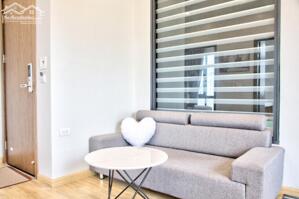 BÁN CĂN 3,5 TẦNG NGÕ 5M ĐƯỜNG HOÀNG VĂN THỤ . GẦN TRƯỜNG ĐINH TIÊN HOÀNG