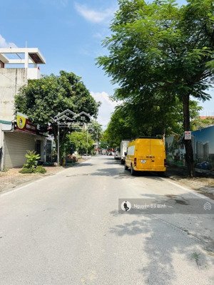 kinh doanh đỉnh - mặt tiền đẹp - ô tô tránh - tương lai rạng ngời, phúc lợi, long biên !