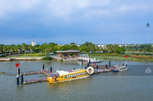 chính chủ định cư gửi bán căn biệt thự châu âu, bước ra công viên bờ sông cực gần, view thoáng