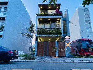 biệt thự mặt tiền đường nại nam 8, ngay biểu tượng toà tháp 69 tầng.