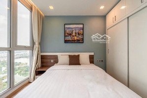 cho thuê 2 phòng ngủ độc quyền nội thất sang trọng hãy liên hệ tôi 