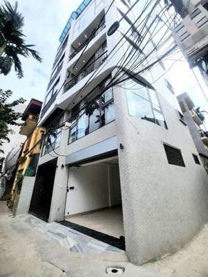 bán nhà lô góc ngọc thuỵ, oto vào nhà,6 tầng thang máy,dt 40 mt 4,6 full nội thất