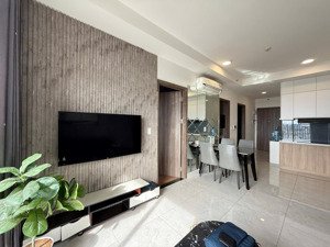 cần cho thuê gấp căn hộ summer square. dt: 76m2, 3pn, 2wc. giá 13tr/th. lh: 