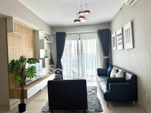 cần cho thuê gấp căn hộ rivera park. dt: 88m2, 2pn, 2wc. giá 20tr/th. lh: 