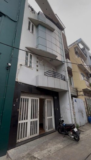 kế góc trần hưng đạo q5, 1 trệt 3 lầu chỉ 15 tỷ không lộ giới