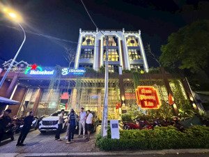 siêu vip! nhà 19-19b nguyễn thị diệu, q.3.dt: 21x33m có kc 3 tầng. hđt: 360tr/th. chỉ ~699tr/m2