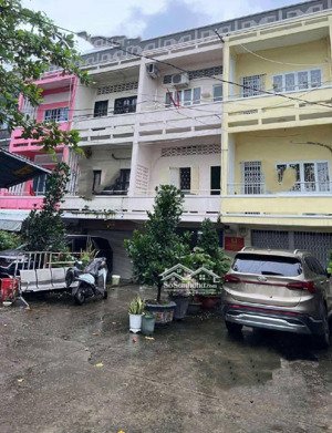 bán nhà 2 mặt tiền kinh doanh hoàng sĩ khải quận 8- dt 4x27m - ngay cầu bình tiên tiện đi các quận