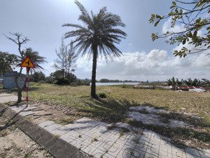 cc gửi bán lô đg 20.5m nối sông cổ cò và lạc long quân, giá rẽ chỉ 3.x tỷ, kđt ngọc dương riverside