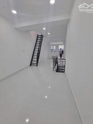 bán nhà 3 tầng trần hưng đạo - 35m2 - 6 tỷ - vị trí vàng trung tâm phố tây