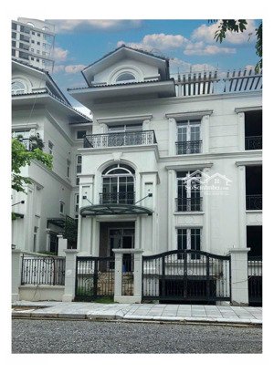 gia đìh cần bán biệt thự hdi võ chí công tây hồ, 135m2 xây 3,5 tầng. lh 