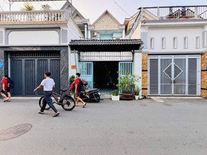 bán nhà lầu trệt gần chợ đoàn thị kia phường tân đông hiệp - dĩ an nay là p. dĩ an tp hcm