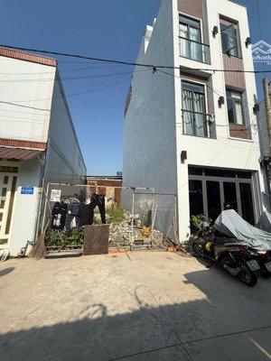 5,8 tỷ hiệp bình phước đối diện vạn phúc ql13 ~90m 60m² (4.25 14) đường ô tô 6m hướng đông nam