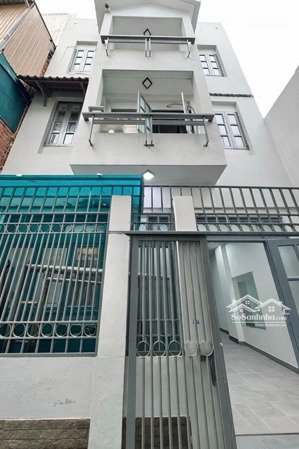 bán nhà ngay sát mặt đường huỳnh văn bánh - 4pn -4wc . phú nhuận