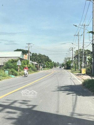 gấp! 2607m2 có 250m2 thổ cư. đường hùng vương, vị trí đẹp. giá tốt nhất