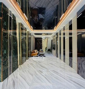 bán nhà mặt tiền kd 56m2 6 lầu3pn lớn có thang máy