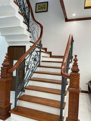 chính chủ chuyển nhà mới cần cho thuê căn liền kề tại long việt riverside