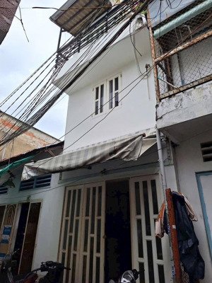 bán nhà sổ hồng riêng 2 lầu - 205 huỳnh tấn phát - quận 7