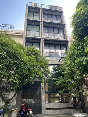 ngộp bank! mặt tiền 8 x 22m, 5 tầng huỳnh văn bánh, phú nhuận. hdt: 150 triệu giá 34 tỷ