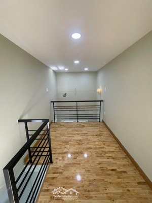 hẻm ba gác nguyễn thái sơn, 5 căn ra hẻm xe hơi, trệt lầu, lủng, 28m2, ngang 4 dài 7m, 4.2 tỷ tl