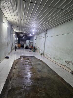 Cho thuê nhà 108m2 giá 6 triệu đường Quốc Lộ 13 gần Ngã Tư Bình Phước Thủ Đức