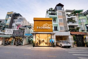 bán nhà góc 2 mặt tiền đường thích quảng đức, quận phú nhuận, dt: 4.9 x 15m, 2 tầng, chỉ: 13.5 tỷ